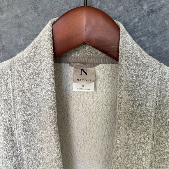 Natori Grey & White Bathrobe, Small - Picture 3 of 4